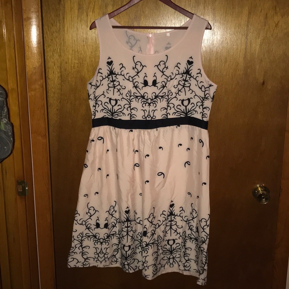 Never worn sleeveless dress